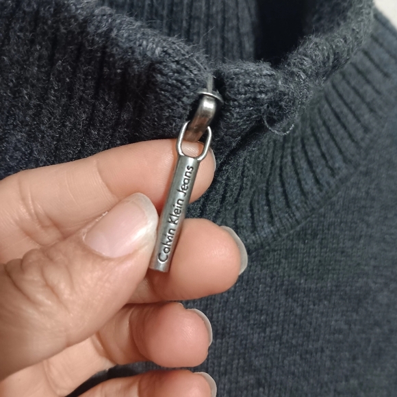 Calvin Klein Jeans Gray Sweater - Picture 5 of 7